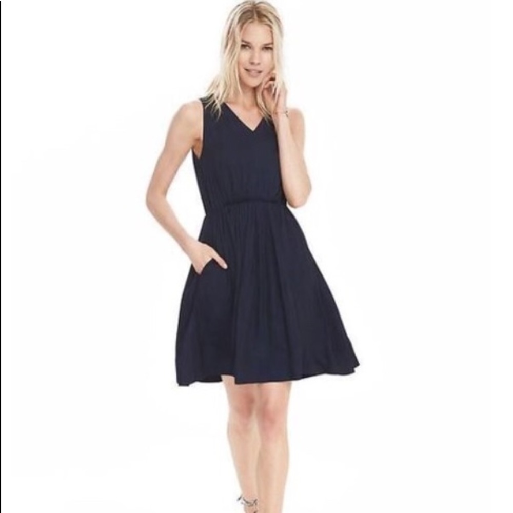 NWT Banana Republic silky dress